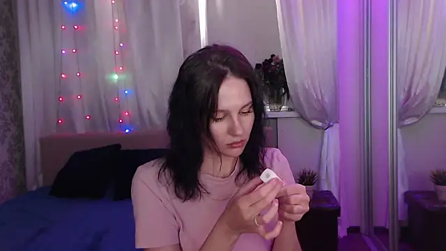 Snapshot of Zlata888 chatting on 06.21.26 Zlata888 online show from 06.21.26