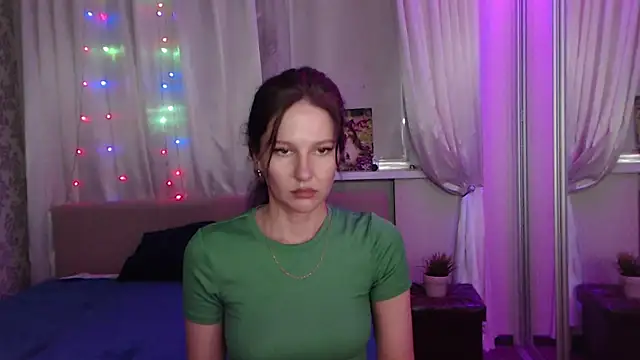 Snapshot of Zlata888 chatting on 06.24.26 Zlata888 online show from 06.24.26