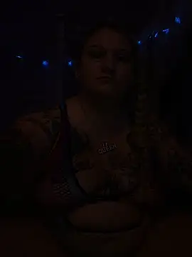 Snapshot of SexyZannaRose chatting on 09.22.25 SexyZannaRose online show from 09.22.25