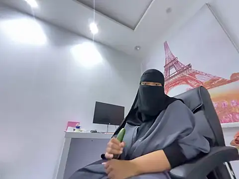 Submissive Arab online show from 02.15.25