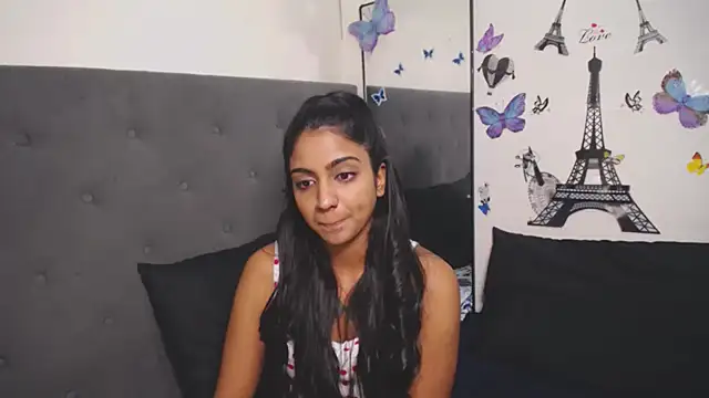 Delilah Blazee online show from 10.17.25