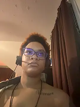 Snapshot of nickytheehawtie chatting on 02.28.26 nickytheehawtie online show from 02.28.26