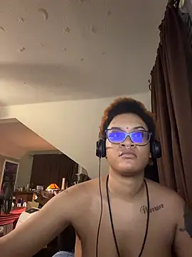 Snapshot of nickytheehawtie chatting on 03.03.26 nickytheehawtie online show from 03.03.26