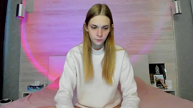 molly hunt  online show from 11.18.25