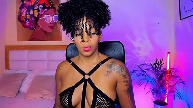 AitanaBrown  online show from 04.12.26