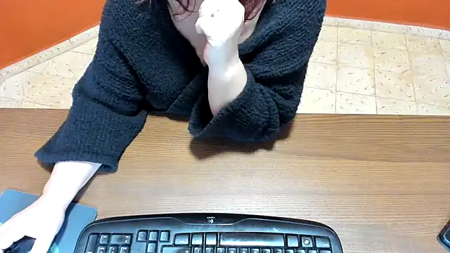 NikkiHolland online show from 02.07.26