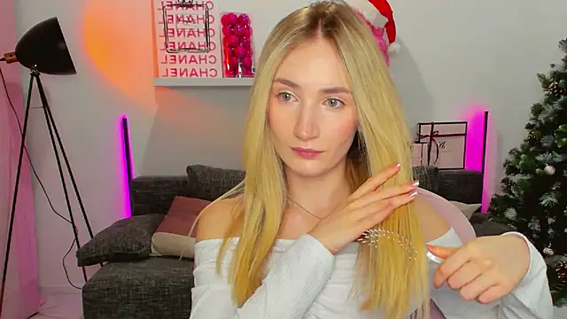 Snapshot of bella__rose chatting on 12.22.24 bella  rose online show from 12.22.24