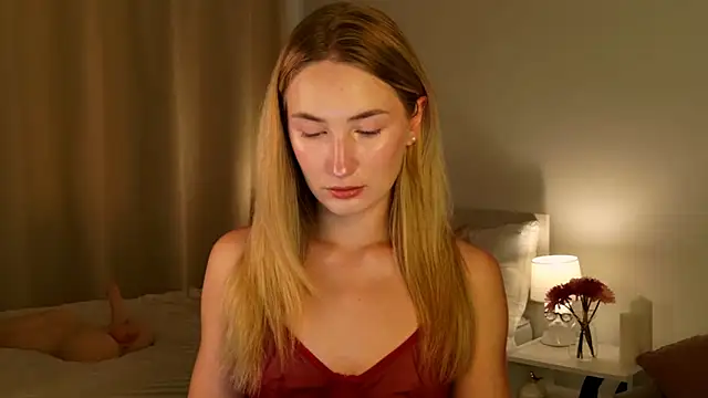 Snapshot of bella__rose chatting on 06.15.26 bella rose online show from 06.15.26