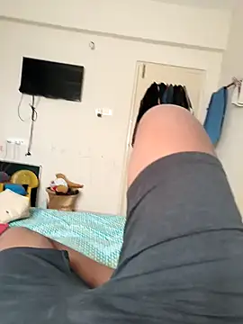 Snapshot of mkmony chatting on 01.03.25 mkmony online show from 01.03.25