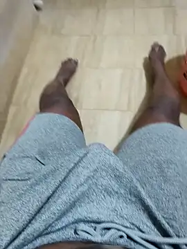 Snapshot of mkmony chatting on 01.10.25 mkmony online show from 01.10.25