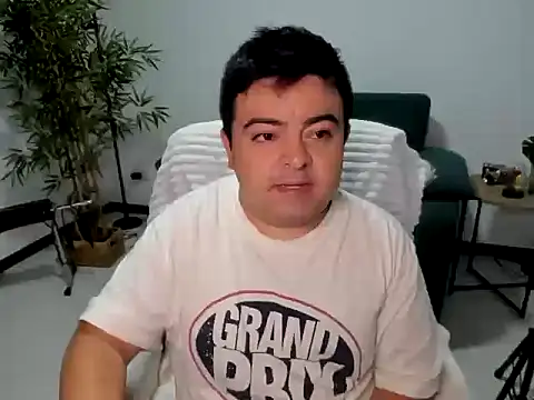 naughty bear online show from 09.28.25