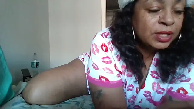 MSweetLindaParks online show from 12.07.24