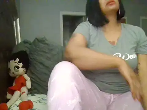 MSweetLindaParks online show from 12.14.24