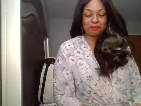 MSweetLindaParks online show from 02.01.25