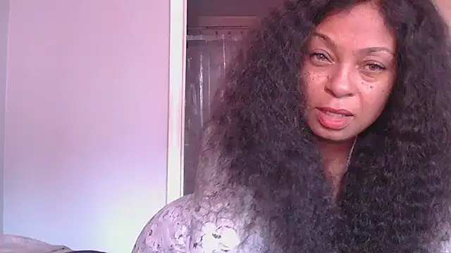 MSweetLindaParks online show from 10.11.25