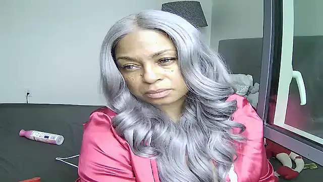 MSweetLindaParks online show from 06.22.26