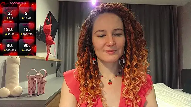 Snapshot of AgnesGraham chatting on 12.07.24 AgnesGraham online show from 12.07.24