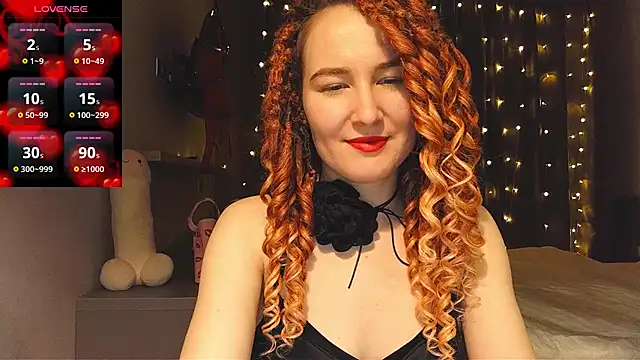 Snapshot of AgnesGraham chatting on 12.16.24 AgnesGraham online show from 12.16.24