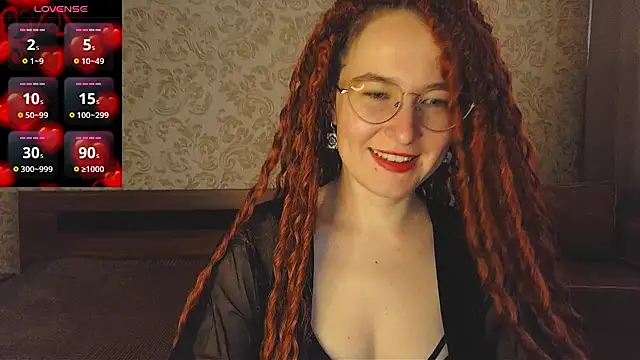 Snapshot of AgnesGraham chatting on 02.12.25 AgnesGraham online show from 02.12.25
