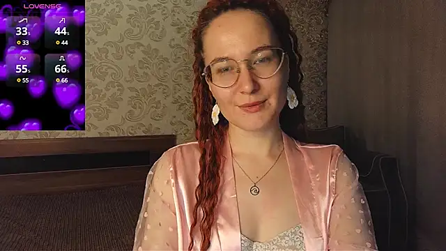 Snapshot of AgnesGraham chatting on 02.20.25 AgnesGraham online show from 02.20.25