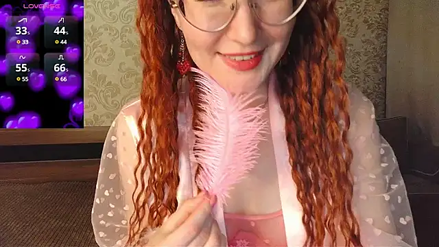 Snapshot of AgnesGraham chatting on 02.20.25 AgnesGraham online show from 02.20.25