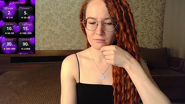 Snapshot of AgnesGraham chatting on 03.16.25 AgnesGraham online show from 03.16.25