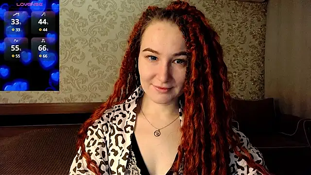 Snapshot of AgnesGraham chatting on 03.18.25 AgnesGraham online show from 03.18.25