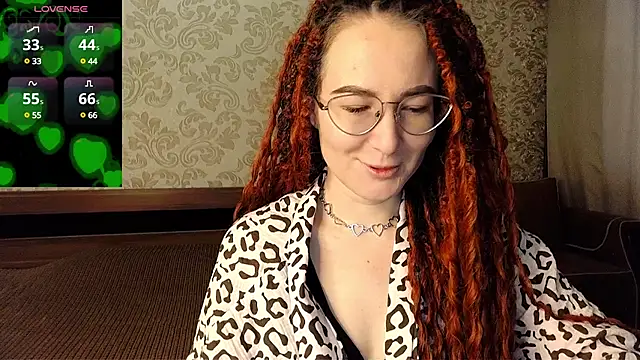 Snapshot of AgnesGraham chatting on 03.21.25 AgnesGraham online show from 03.21.25