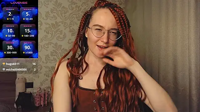 Snapshot of AgnesGraham chatting on 09.13.25 AgnesGraham online show from 09.13.25