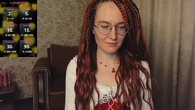 Snapshot of AgnesGraham chatting on 09.14.25 AgnesGraham online show from 09.14.25
