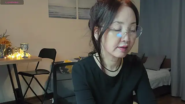 AvroraSakura online show from 12.11.24