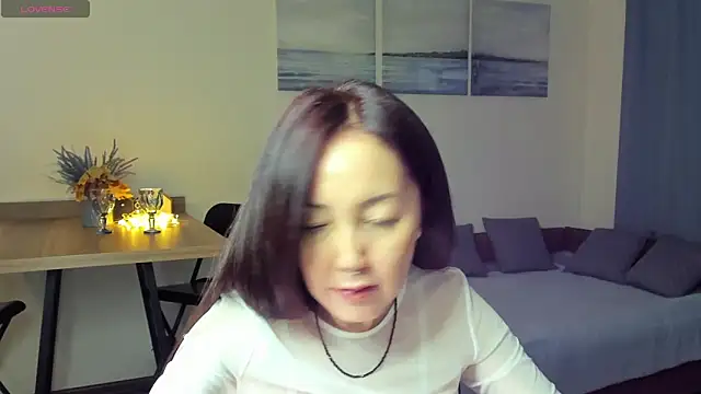 AvroraSakura online show from 12.13.24