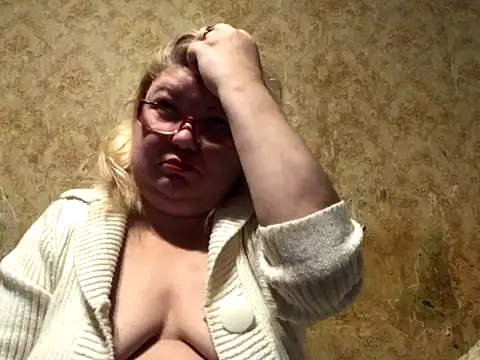DoraMay online show from 12.04.24