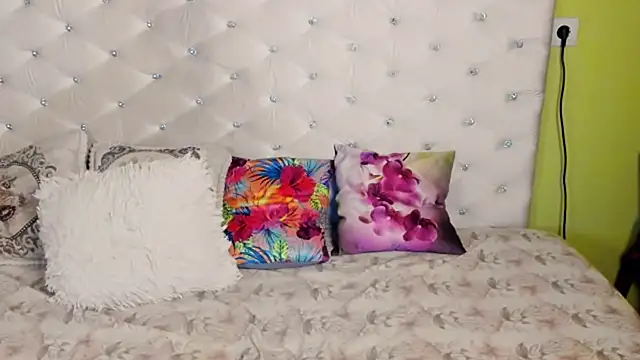 DoraMay online show from 03.31.26