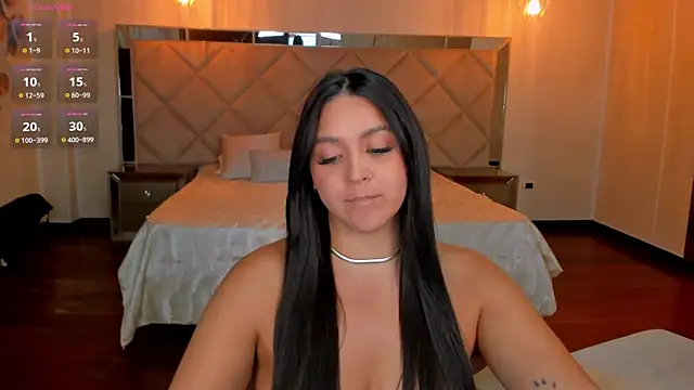 ToriCrossX online show from 02.06.25