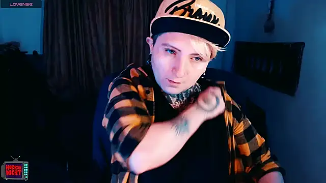 Marieblueeyes online show from 12.22.25