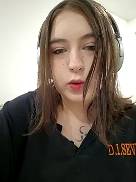 Yammy Yumi online show from 10.31.25