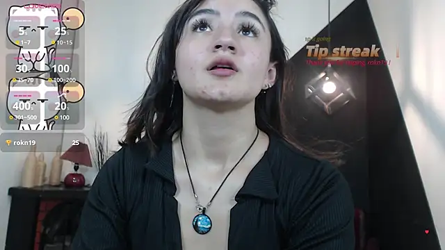 Perla Campbell online show from 12.12.24