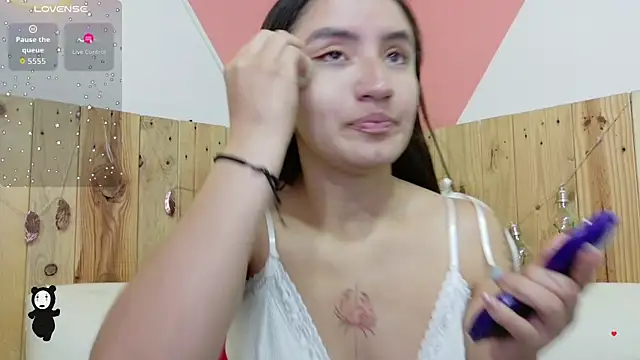 Perla Campbell online show from 10.21.25