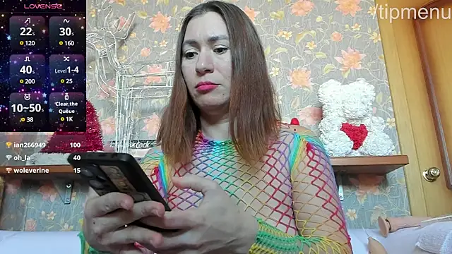 SophieBush online show from 02.25.25