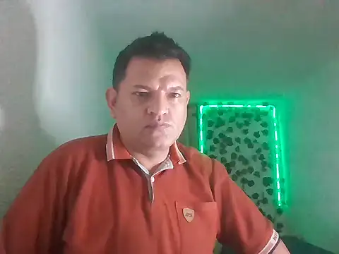 Snapshot of SexDiffrent chatting on 05.15.26 SexDiffrent online show from 05.15.26