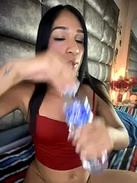 Ashly Miller online show from 11.12.25