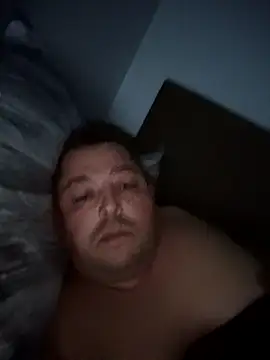 Snapshot of Borisache chatting on 10.26.25 Borisache online show from 10.26.25