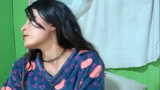 Alexandrasaenz online show from 12.04.24