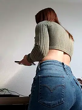 clara-francaise online show from 03.02.25