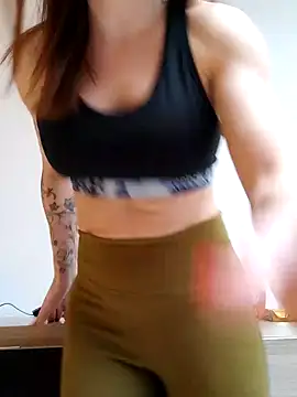 clara-francaise online show from 03.11.25