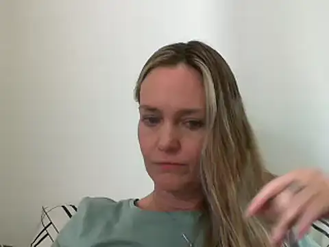 Annylove1 online show from 12.25.24