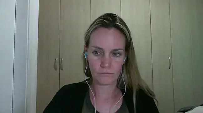 Annylove1 online show from 01.16.25