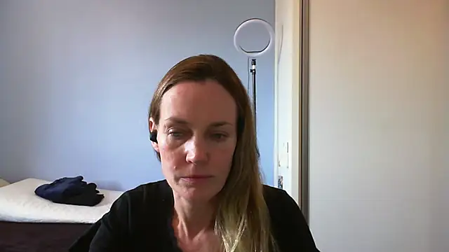 Annylove1 online show from 11.12.25