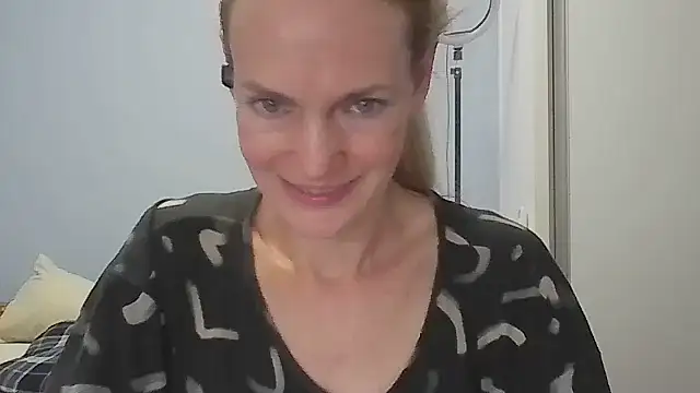 Annylove1 online show from 03.26.26